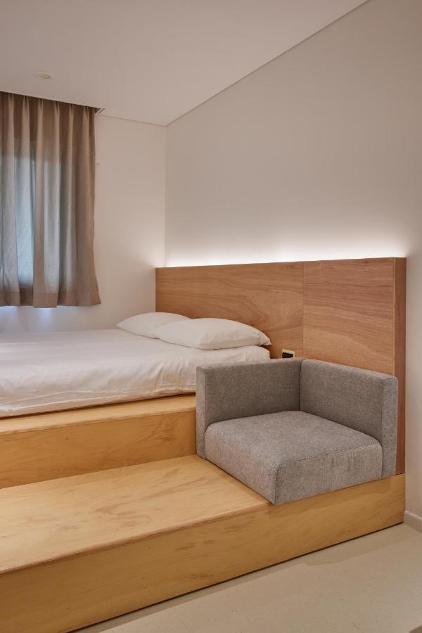 Mangrove Sinseol Hotel Сеул Екстериор снимка