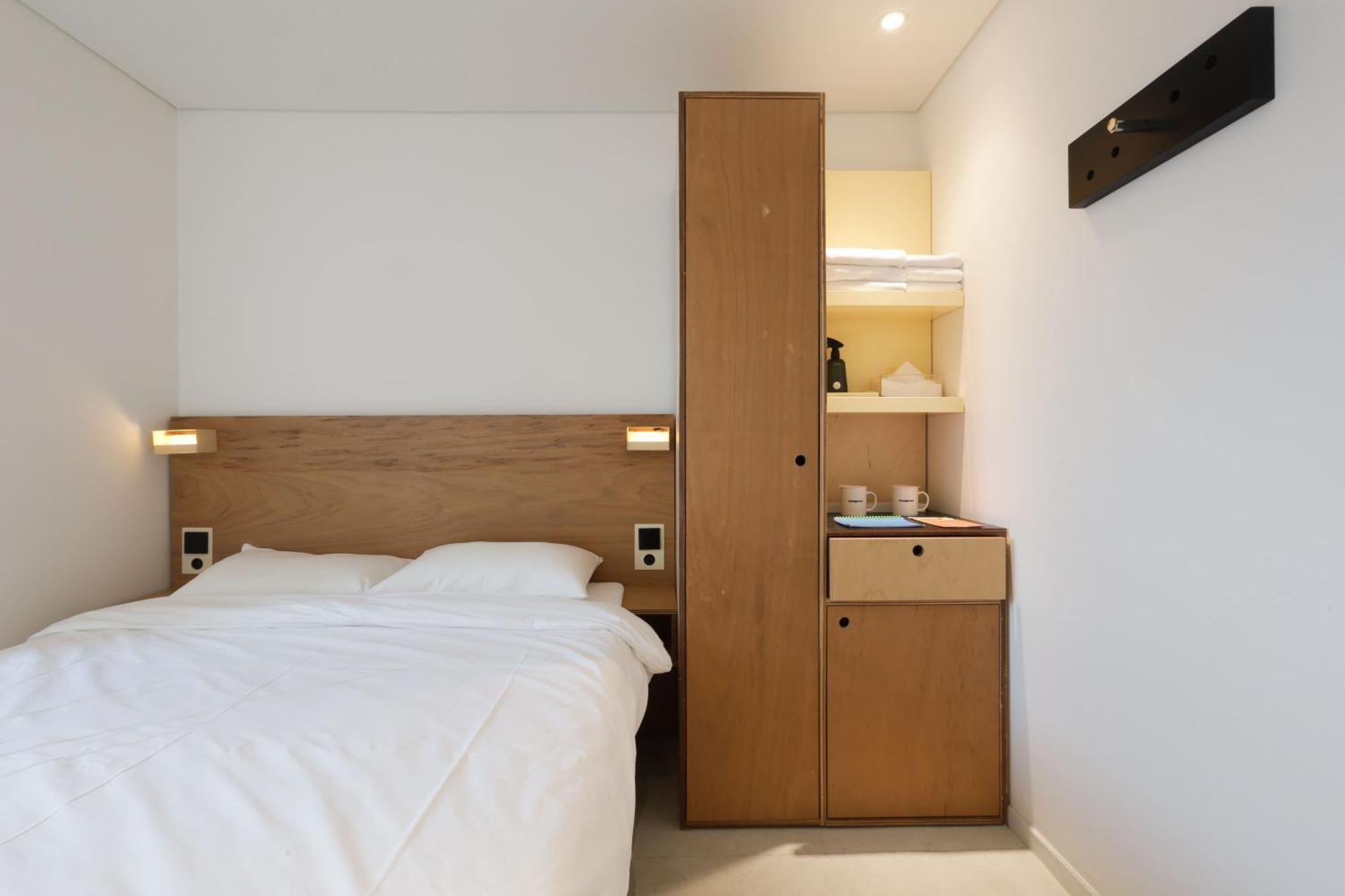 Mangrove Sinseol Hotel Сеул Екстериор снимка